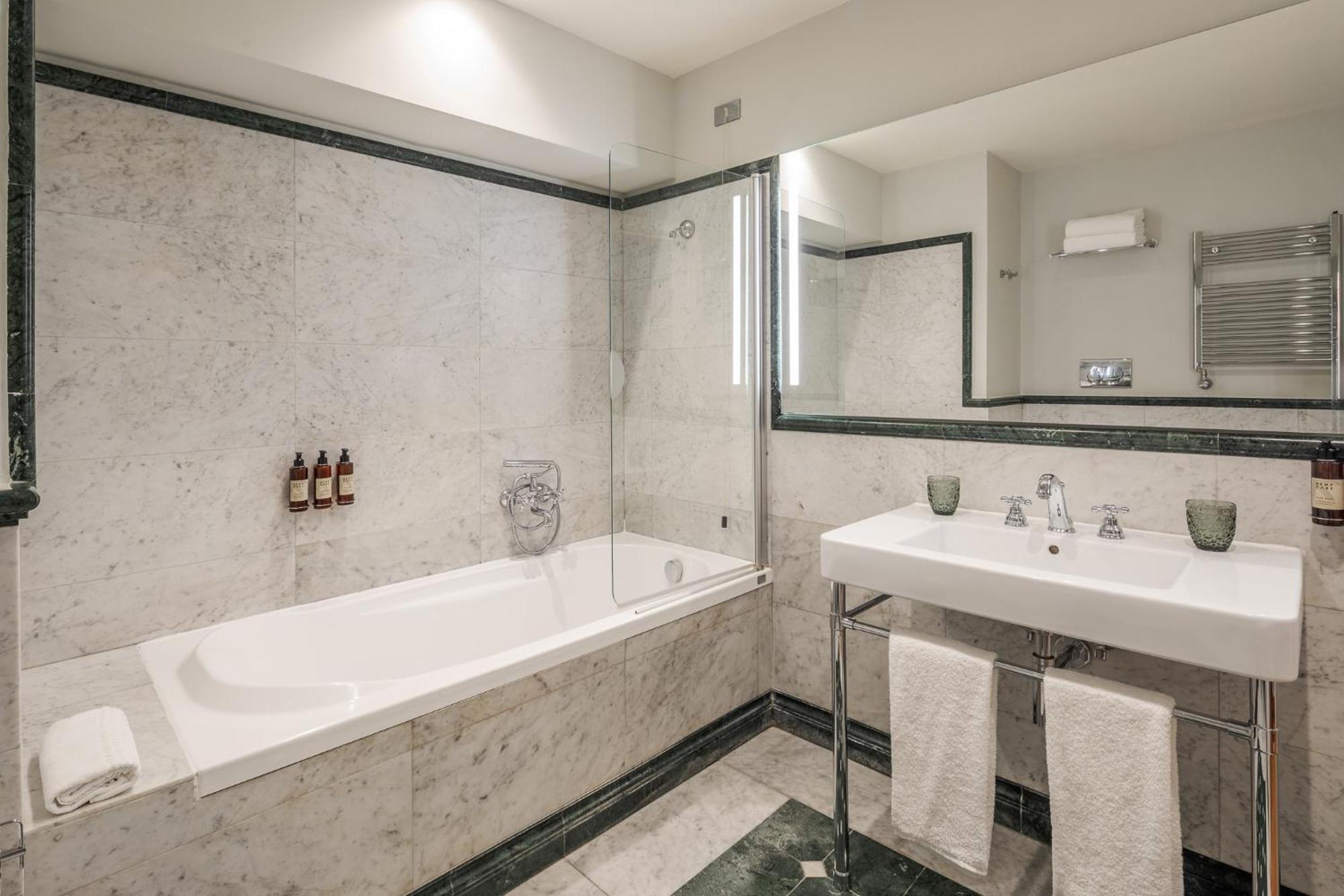 Hotel Donna Camilla Savelli - Vretreats Roma